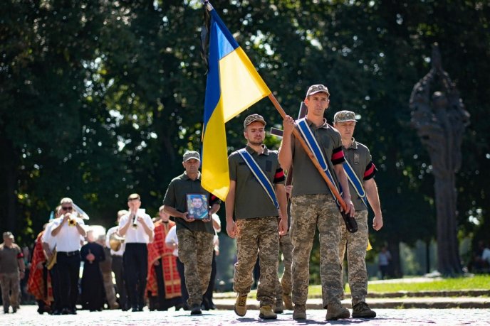 В Ужгороді поховали молодого Героя – 02