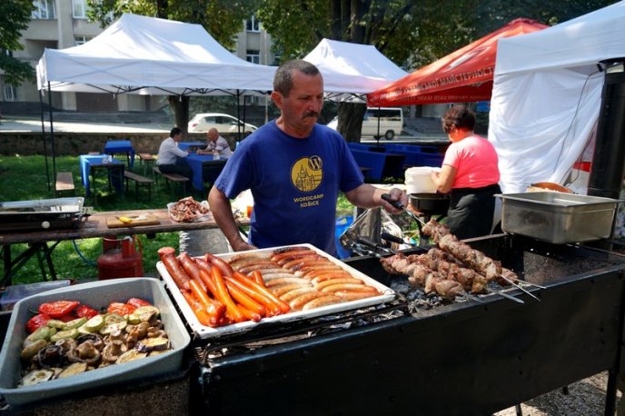 Фестиваль-ярмарок «Медовий Спас» розпочався в Ужгороді – 16