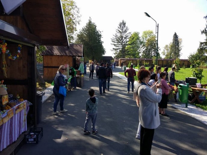 У Мукачеві стартувало свято меду – 12