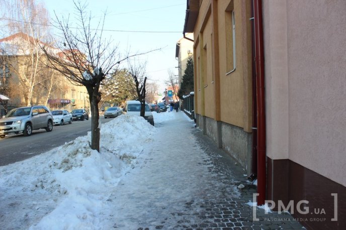 Слизькі дороги або безкоштовний атракціон фестивалю “Червене вино” – 09 Слизькі дороги або безкоштовний атракціон фестивалю “Червене вино” – 09