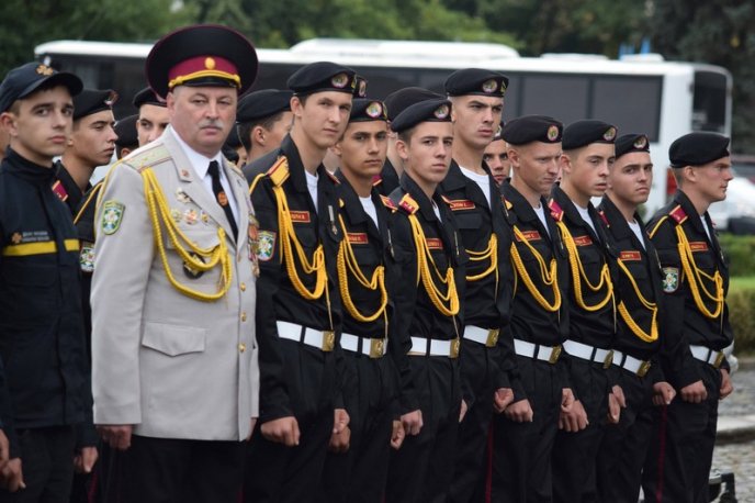 В Ужгороді відбулися урочистості з нагоди Дня рятувальника України  – 04 В Ужгороді відбулися урочистості з нагоди Дня рятувальника України  – 04