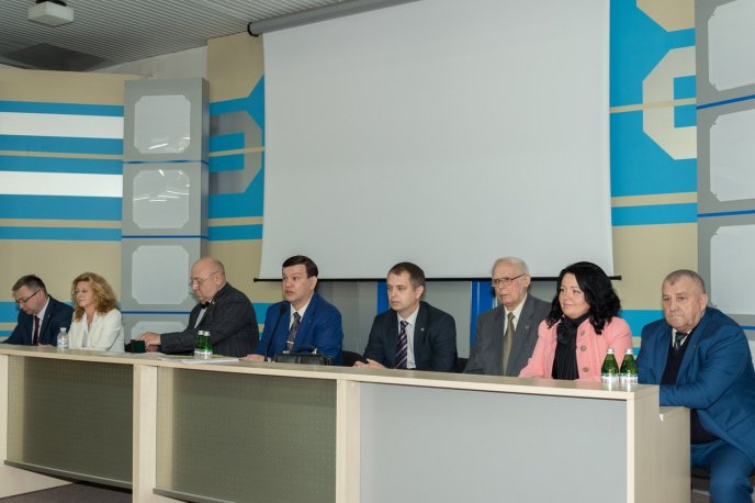 В Ужгороді відбулись конференція адвокатів Закарпаття та урочисті заходи з нагоди Дня юриста – 08