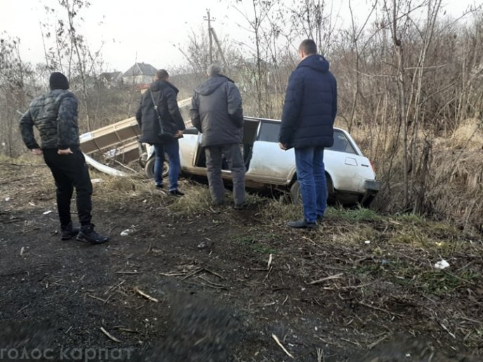 На трасі Київ-Чоп в межах Ужгородського району сталась ДТП – 01 На трасі Київ-Чоп в межах Ужгородського району сталась ДТП – 01