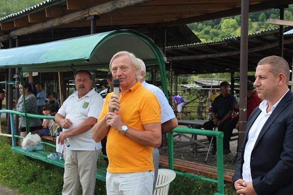 Юні футболісти з гірських сіл боролись за «Кубок Дубового» – 02 Юні футболісти з гірських сіл боролись за «Кубок Дубового» – 02