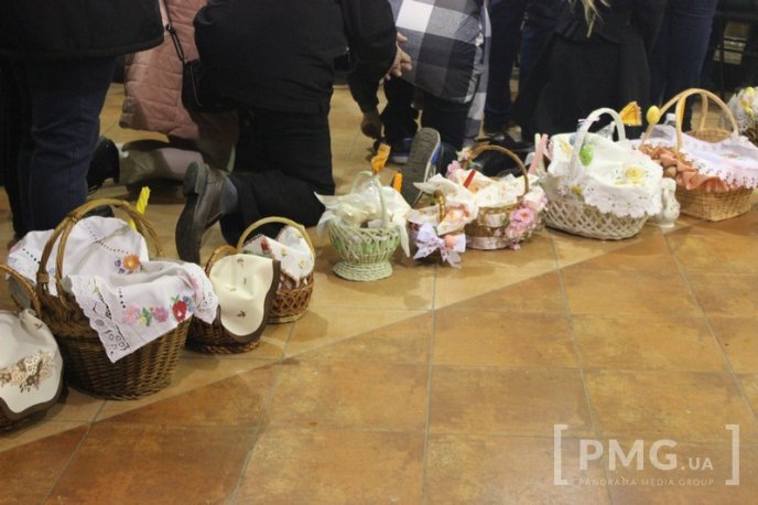 Римо-католики Мукачева відзначили Великдень – 02