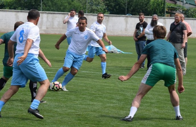 Закарпатські священнослужителі одягли футбольні бутси – 03 Закарпатські священнослужителі одягли футбольні бутси – 03