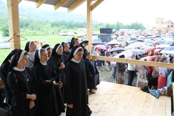 У Мукачеві урочисто відзначили свято Чудотворної Мукачівської Ікони Матері Божої (ФОТО) – 10