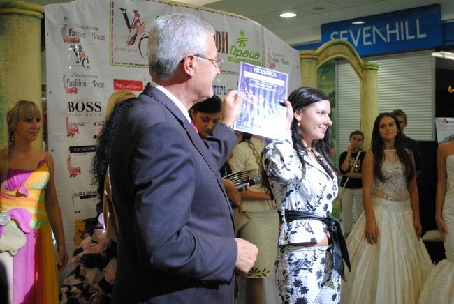 Благодійний показ мод - 2011: все, що залишилось за кадром (ФОТО,ВІДЕО)  – 24