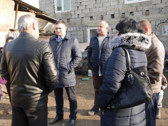 Представники ужгородської влади завітали у ромське поселення міста – 10