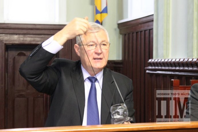 Мер Мукачева прокоментував подальшу долю Бахуса – 05