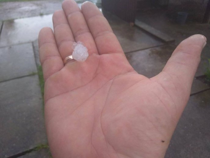 Хустщину засипало градом – 02