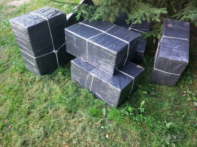 Прикордонники завадили тютюновій контрабанді – 07 Прикордонники завадили тютюновій контрабанді – 07