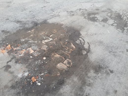 Як на Закарпатті селяни дорогу ремонтують – 04