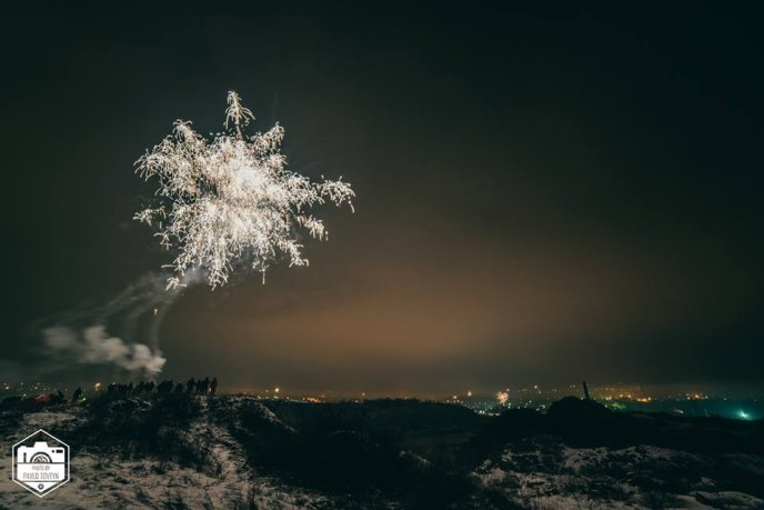 Ужгород в новорічну ніч: фантастичні фото – 08 Ужгород в новорічну ніч: фантастичні фото – 08