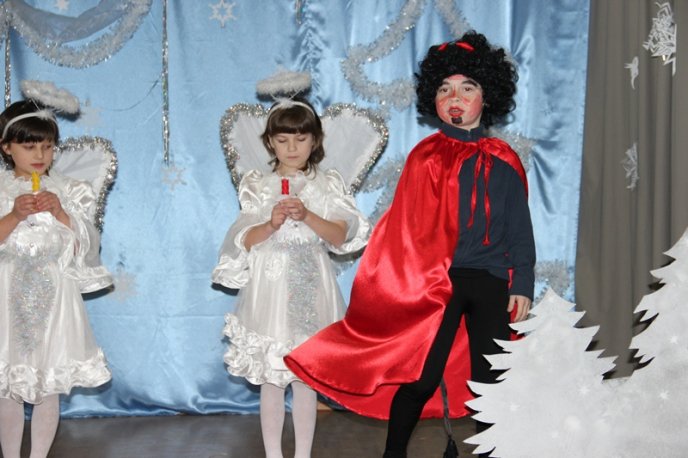 Вихованці Великоберезнянської школи-інтернат отримали подарунки від святого Миколая – 11