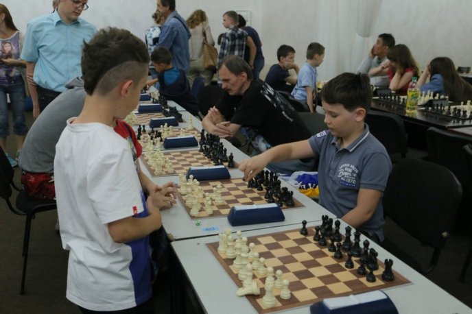 У Мукачеві стартував міжнародний шаховий фестиваль – 04