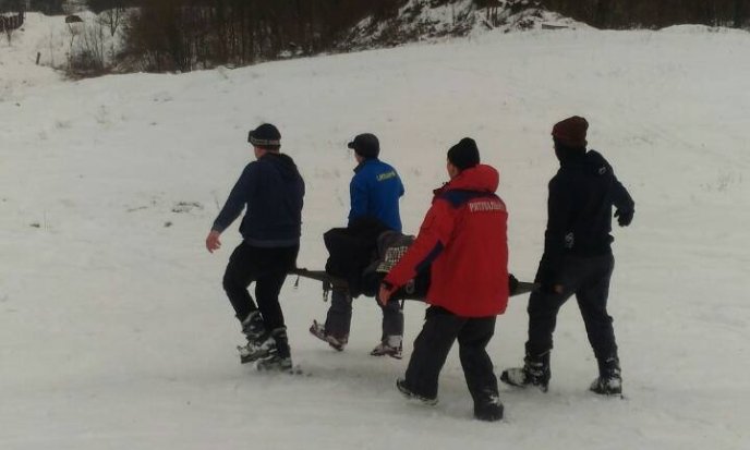 У горах серйозно травмувався 18-річний юнак – 01