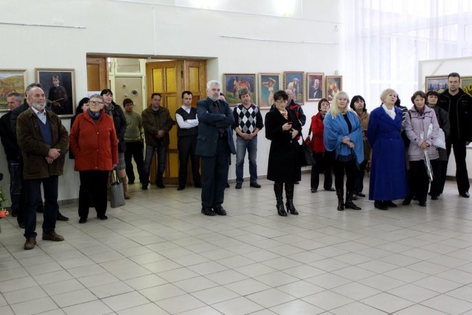 Закарпатський митець запрошує подивитись на його картинах винятково те, у що вірить сам – 06