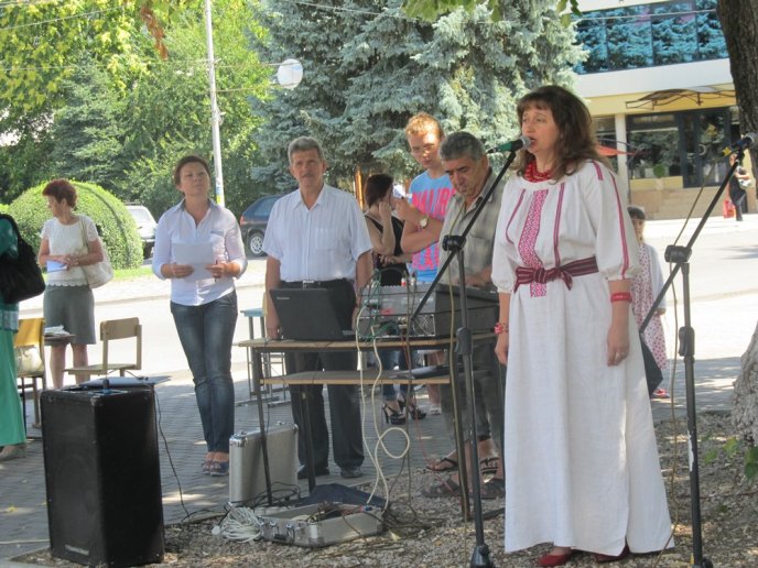 Під час благодійного концерту виноградівці підтримали закарпатських військових (ФОТО) – 08