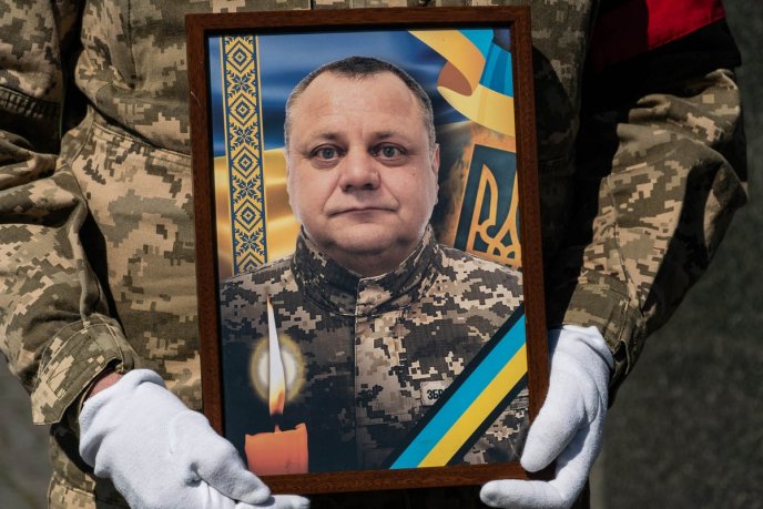 Залишилися дружина і доньки: в області поховали військового – 03