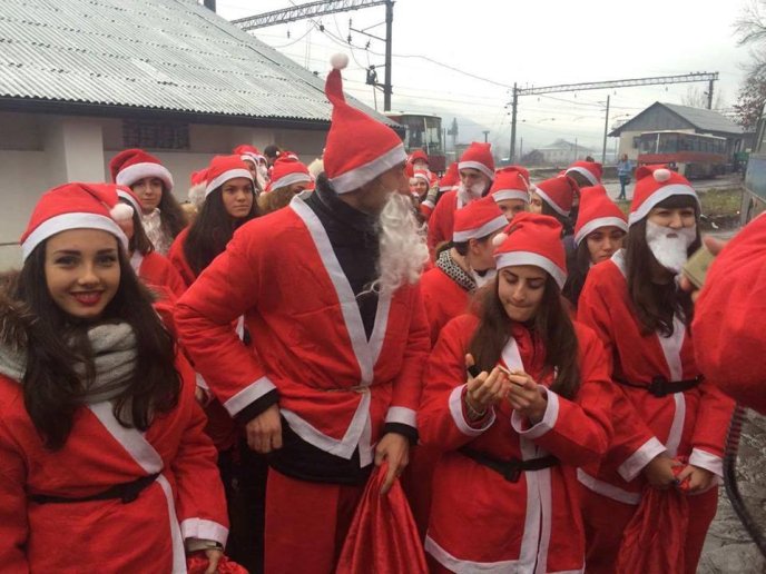 У Перечині стартував парад Миколайчиків – 02 У Перечині стартував парад Миколайчиків – 02