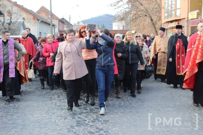 Вулицями Мукачева пройшла Хресна Хода – 04