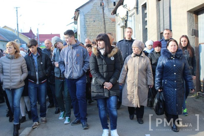 У Мукачеві католики двох обрядів пройшли Хресну Дорогу – 20 У Мукачеві католики двох обрядів пройшли Хресну Дорогу – 20