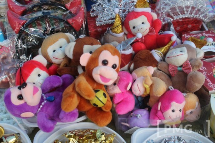 У Мукачеві розпочався новорічний ярмарок – 09