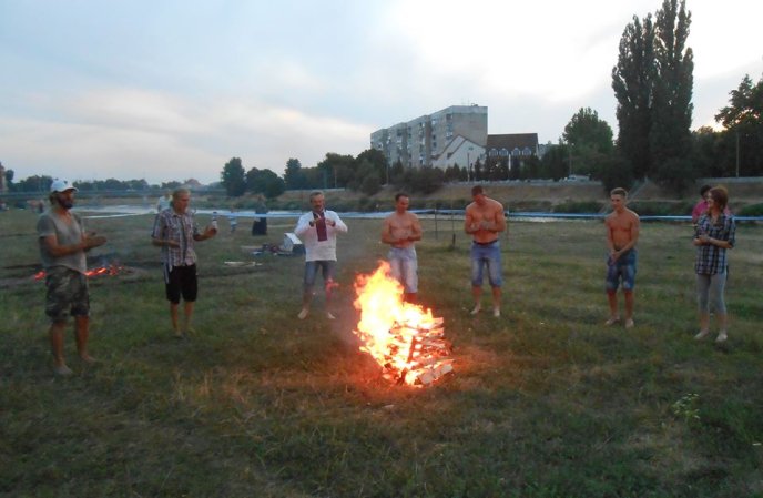 Мукачівці ходили по розпеченому вугіллю (ФОТО) – 06