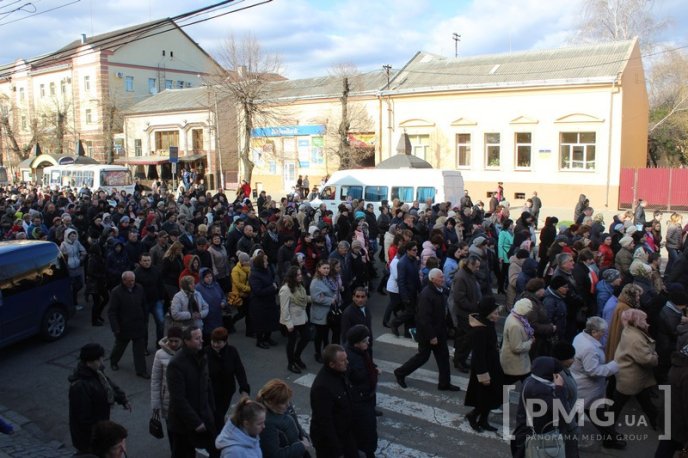 У Мукачеві католики двох обрядів пройшли Хресну Дорогу – 10 У Мукачеві католики двох обрядів пройшли Хресну Дорогу – 10