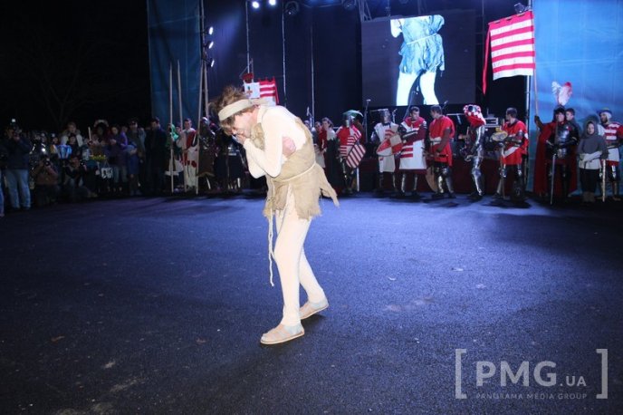 Яскраве святкування Дня святого Мартина у Мукачеві: парад ліхтариків, лицарські бої та вогняне шоу – 63 Яскраве святкування Дня святого Мартина у Мукачеві: парад ліхтариків, лицарські бої та вогняне шоу – 63