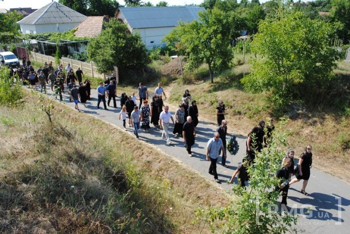 На Мукачівщині попрощались з бійцем "Правого сектору", який загинув у зоні АТО – 21