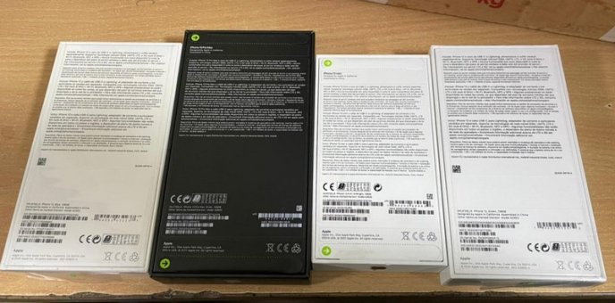 На Закарпатті митники конфіскували айфони та планшети вартістю понад півмільйона гривень – 01