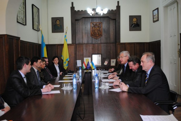 До Мукачева завітала високоповажна угорська делегація (ФОТО) – 05