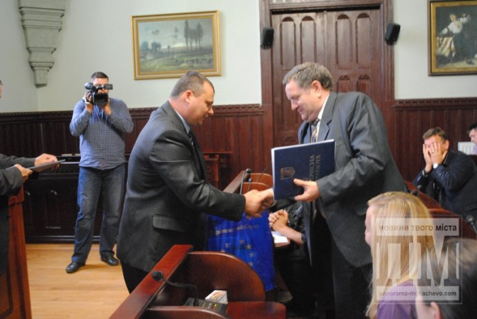 До кінця року у центрі Мукачева буде безкоштовний Wi-Fi (ФОТО) – 09 До кінця року у центрі Мукачева буде безкоштовний Wi-Fi (ФОТО) – 09