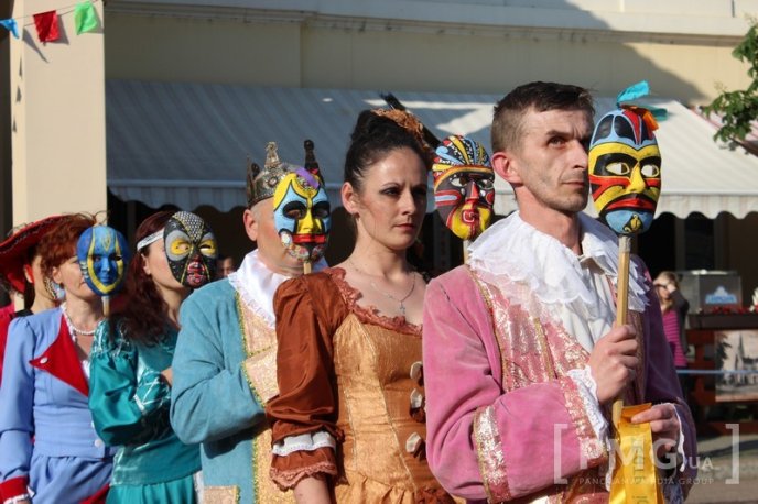 У Мукачеві відкрили фестиваль театральних колективів "Етно-Діа-Сфера" – 12