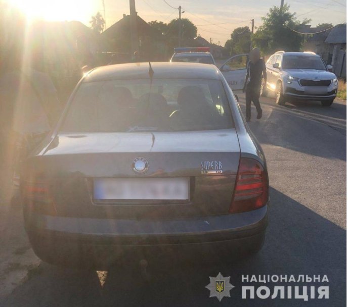 На Закарпатті п’яний водій наїхав на 12-річну дитину – 03