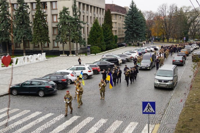 Сьогодні провели в останню путь полеглого захисника – 08