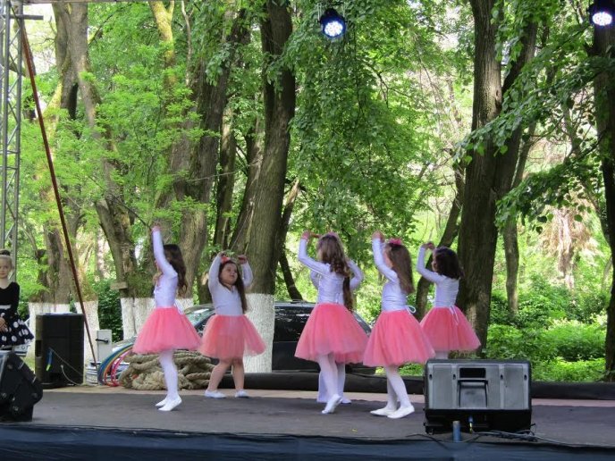 Спорт, бограч, шашлики та солодощі: як в Ужгороді проходить "Майся Фест" – 12