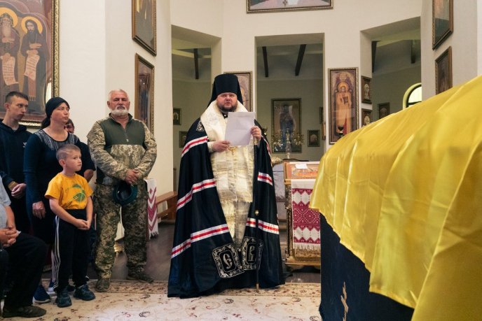 У Мукачеві поховали 24-річного захисника – 04 У Мукачеві поховали 24-річного захисника – 04