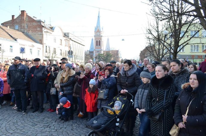 У Мукачеві урочисто відкрили пам’ятник Святому Мартину – 08