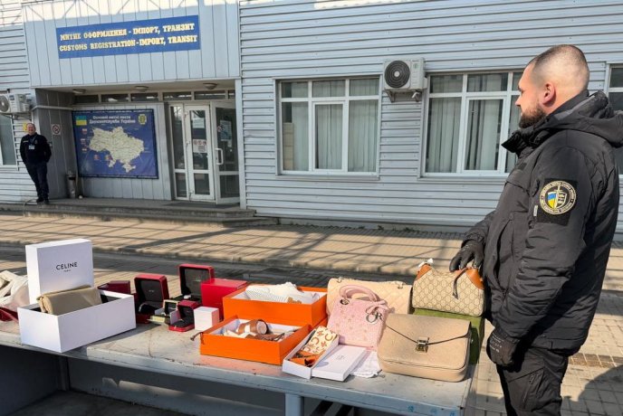 Митники розповіли про випадок на кордоні