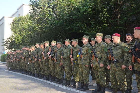 Черговий загін закарпатських міліціонерів вирушив у зону АТО – 01 Черговий загін закарпатських міліціонерів вирушив у зону АТО – 01
