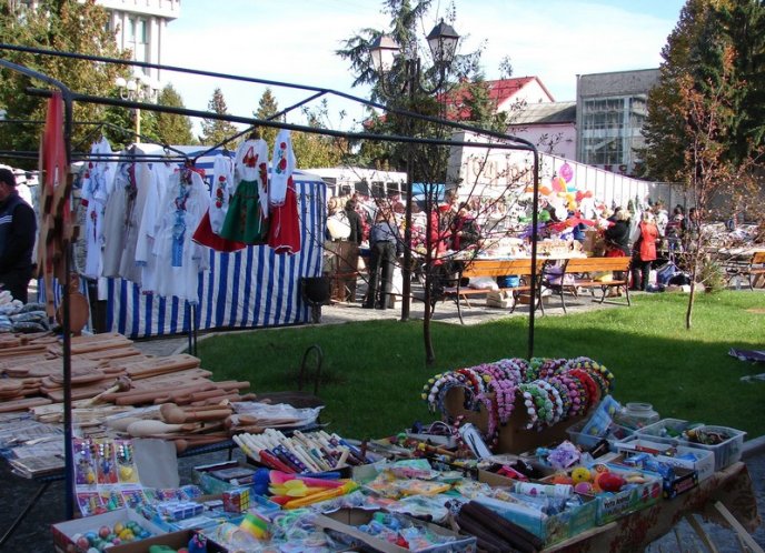 У Хусті розпочався фестиваль меду та вина «Срібні джерела» – 09