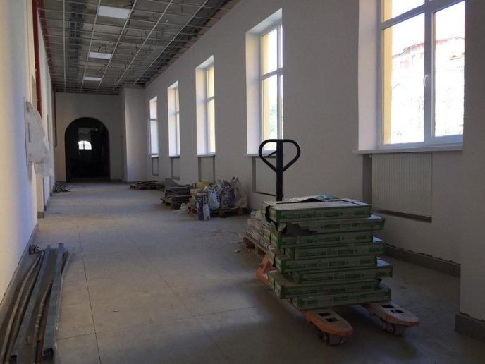 У Мукачеві триває реконструкція палацу культури і мистецтв – 05