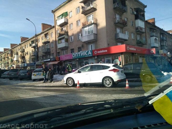 В обласному центрі зіткнулися два автомобілі – 03