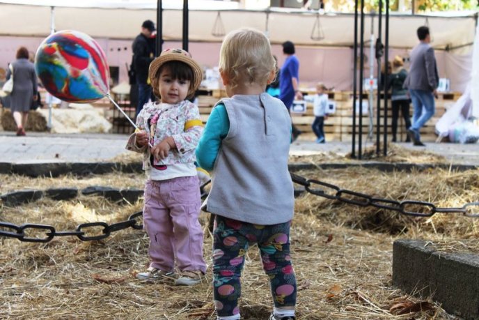 В Ужгороді триває святковий "Мост Сіті Фест" – 05