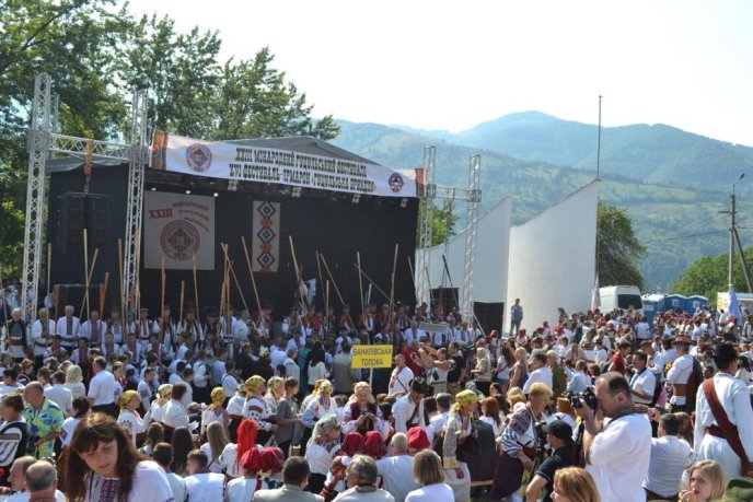 У Рахові зафіксували новий гуцульський рекорд: найбільшу кількість трембіт в одній локації – 02 У Рахові зафіксували новий гуцульський рекорд: найбільшу кількість трембіт в одній локації – 02