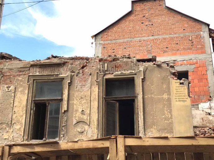 В обласному центрі знесли стіни унікального історичного будинку – 06 В обласному центрі знесли стіни унікального історичного будинку – 06