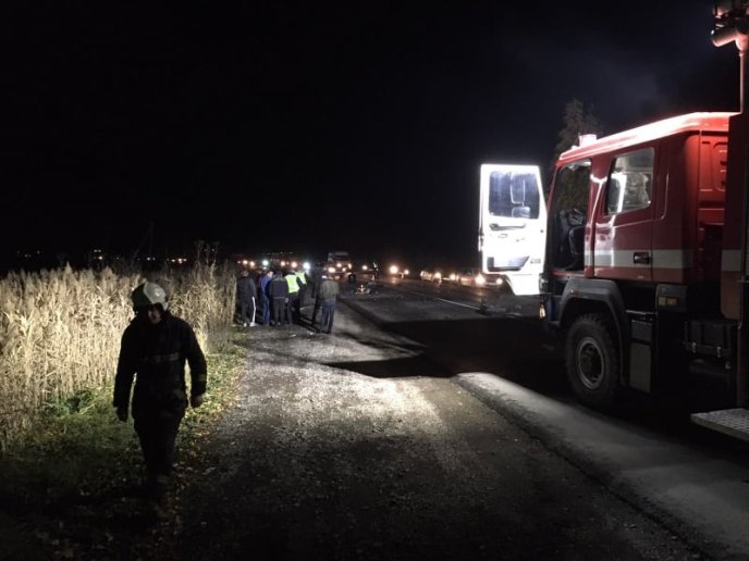 Опубліковано нові фото з місця аварії, в якій загинуло двоє людей – 02
